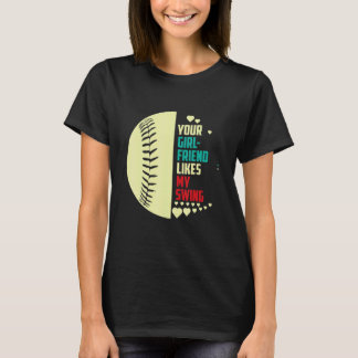 T-shirt Votre petite amie aime mon swing softball pour hom