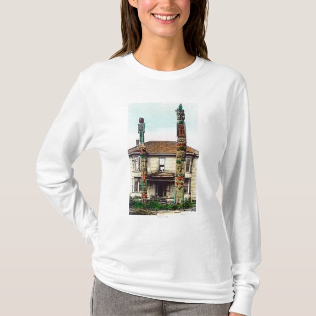 T-shirt Vue de deux TotempolesWrangell, AK (Devant)