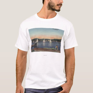 T-shirt Vue de dock, de lac, et de voiliers