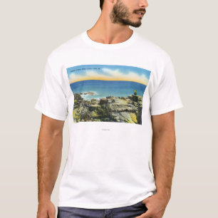 T-shirt Vue de falaises de tête chauve des roches et du