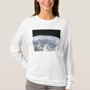 T-shirt Vue de la terre de planète de l'espace