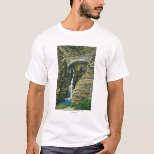 T-shirt Vue de pont de cascade et de sentinelle d'entrée