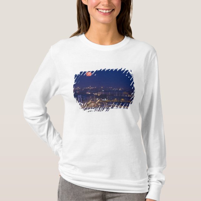 T-shirt Vue depuis le bassin des pêcheurs à côté de Matyas (Devant)