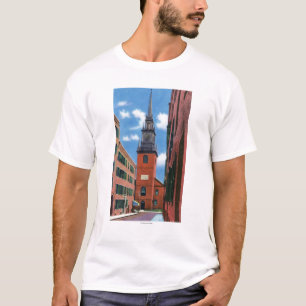 T-shirt Vue extérieure de vieille église du nord