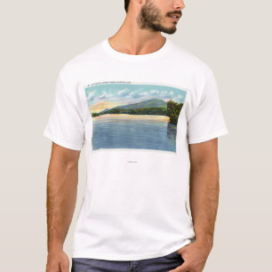 T-shirt Vue moyenne de lac Saranac d'esperluète de bâti