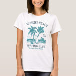 T-shirt Waikiki Beach Famille Vacances Vintage Surf Logo<br><div class="desc">Faites un peu de plaisir à votre prochaine soirée de bachelorette avec ce magnifique jeu de maillots de plage personnalisés. Que vous fêtiez un voyage à la plage, des vacances pour les filles ou des vacances pour les meilleurs amis, ces t-shirts personnalisés pour les fêtes de bachelorette de plage sont...</div>