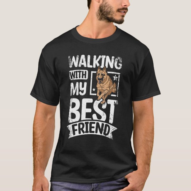 T-shirt Walking with my best friend german shepherd (Devant)