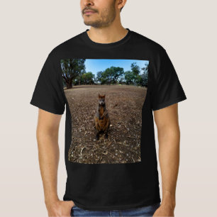 T-shirt Wallaby australien tenant un bâton,