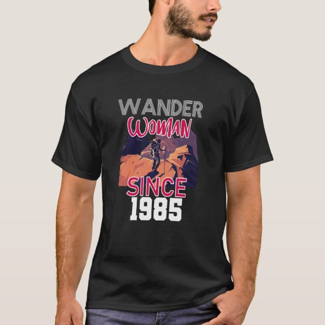 T-shirt Wander woman since 1985 (Devant)