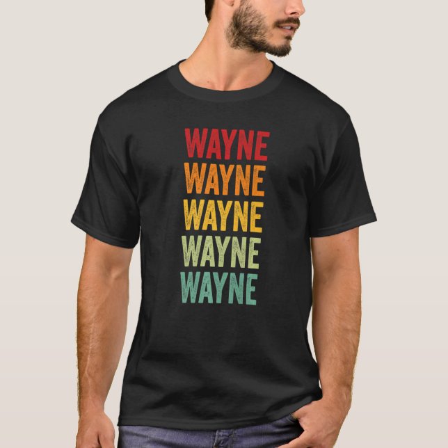 T-shirt Wayne Comté Caroline du Nord Texte arc-en-ciel (Devant)