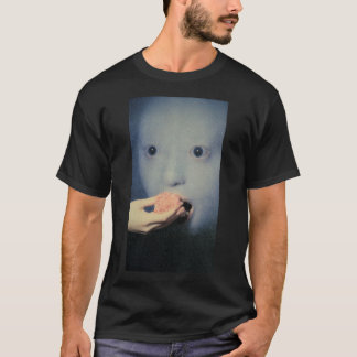 T-shirt Weird infant eating 
