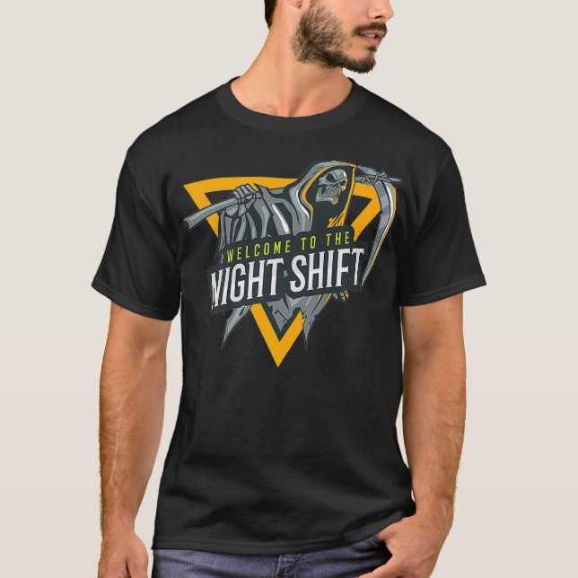 T-shirt Welcome To The Night Shift Swagazon Associate Nigh (Devant)