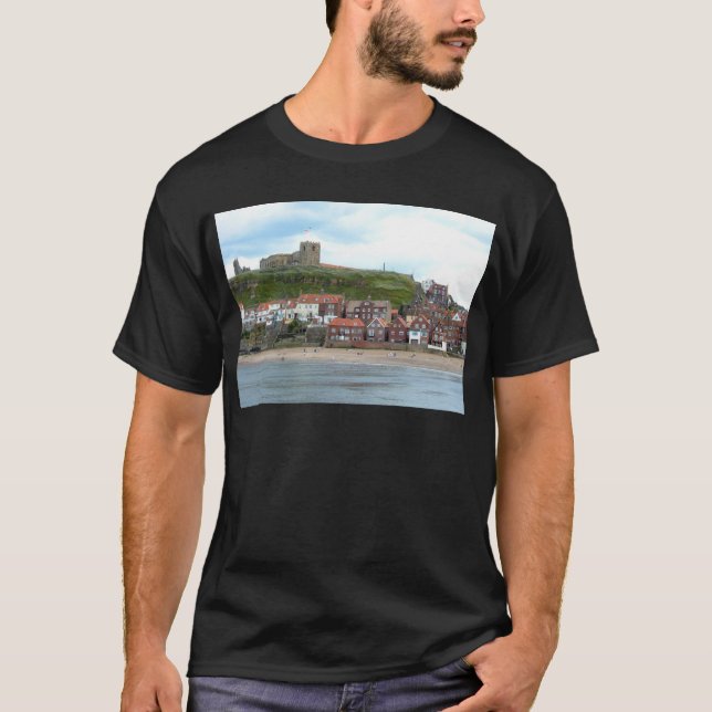 T-shirt Whitby dans le North Yorkshire (Devant)