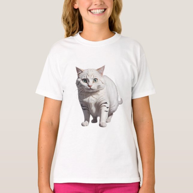 T-shirt White Cat with Subtle Gray Tabby Markings (Devant)