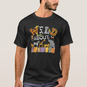 T-shirt Wild About Reading Books Animals Reader