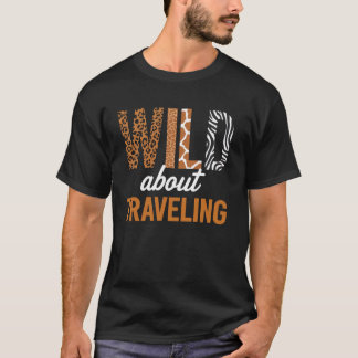 T-shirt WILD About Traveling Animal Print Art