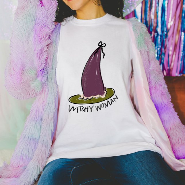 T-shirt Witchy Woman Purple & Green sorcières Casquette Ha (Witchy Woman witch's hat illustration and hand lettering t-shirt.)