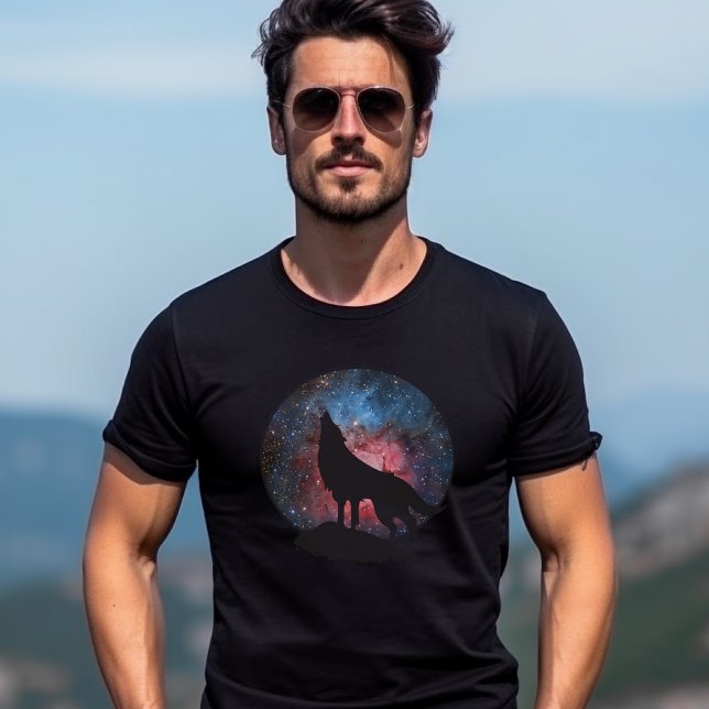 T-shirt Wolf Howling à Galaxy (Wolf Howling in Galaxy Tshirt)