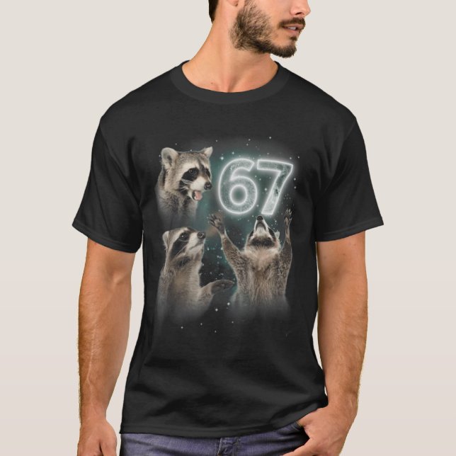 T-shirt Wolf Howling At The Moon 67 6 7 Halloween 67 Wolf  (Devant)