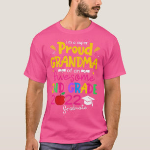 T-shirt Womens Funny Proud Grandma of a Class of 2022 2nd