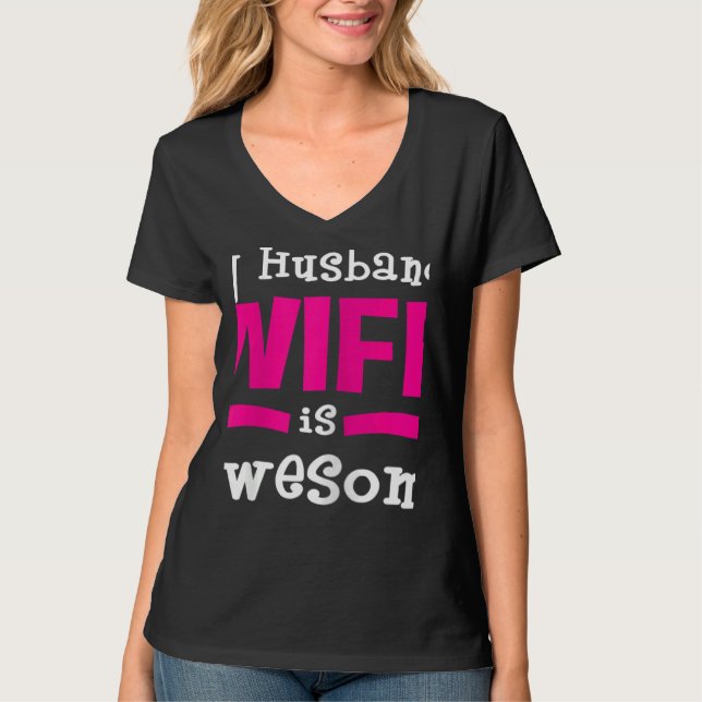 T-shirt Womens Humorous Statement Valentine's Day In Love  (Devant)