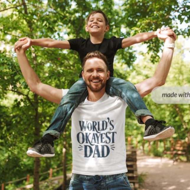 T-shirt World’s Okayest Dad - Un cadeau parfait pour les p (Créateur téléchargé)