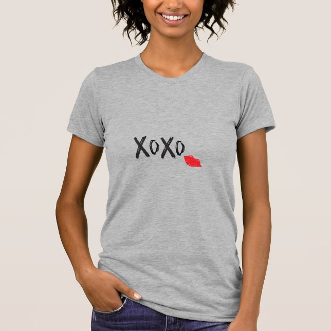 T-shirt XoXo-Hugs-Kisses-avec-lèvres rouges Gris (Devant)