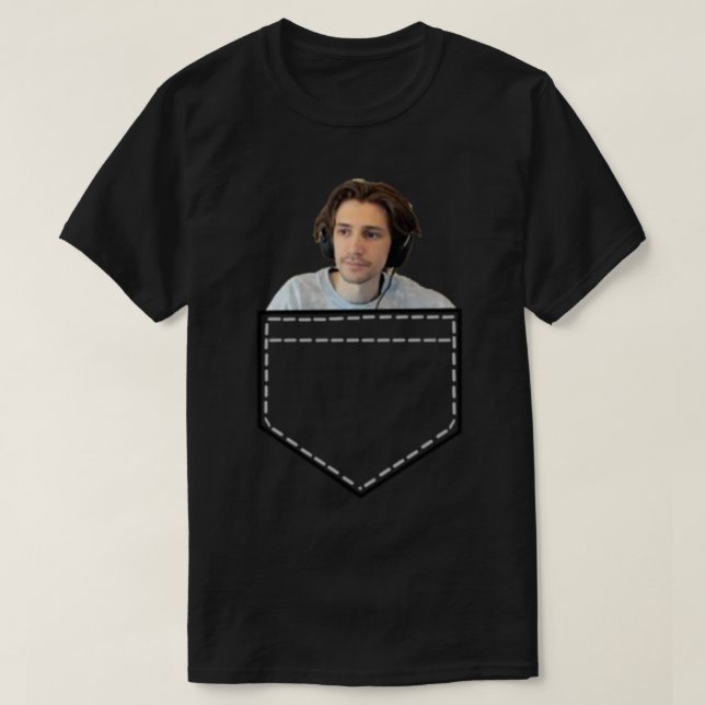 T-shirt xQc dans une poche (Design devant)