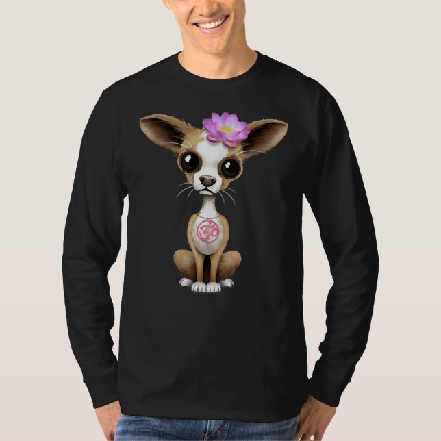 T-shirt Zen Chihuahua Puppy With Pink Yoga Om Symbol (Devant)
