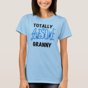 T-shirts bleus et cadeaux de mamie totalement