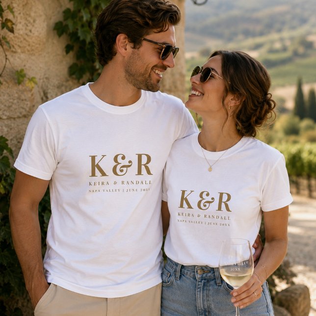 T-shirts | Chemises assorties avec monogramme de m (Custom wedding monogram T-shirts for couples, destination trips, and honeymoon photos)