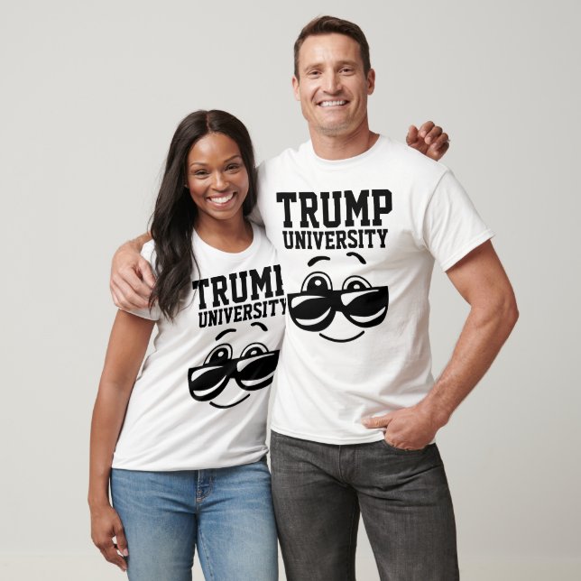 T-shirts de l'UNIVERSITÉ TRUMP Tee - shirt (Unisexe)