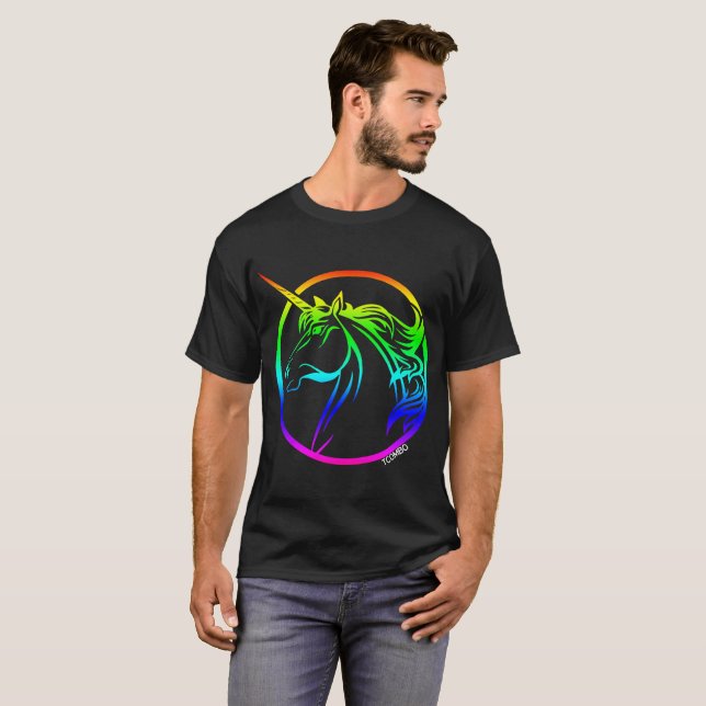 T-shirts d'offensive de licorne d'arc-en-ciel (Devant entier)