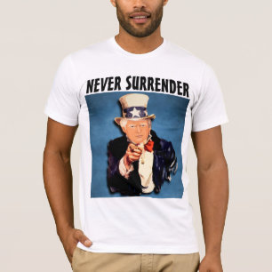 T-SHIRTS DU PARTI TRUMP PATRIOT JAMAIS SURRENDER