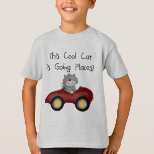 T-shirts et cadeaux rouges allants de voiture