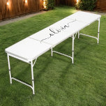 Table Beerpong Noir Blanc moderne Script Girl Monogramme Nom<br><div class="desc">Noir et blanc Nom de script simple Table de bières. Cela rend le cadeau parfait pour 16 ans,  mariage,  douche nuptiale,  anniversaire,  baby shower ou bachelorette pour quelqu'un qui aime le luxe glam et les styles chic.</div>