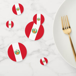 Table confetti avec drapeau du Pérou