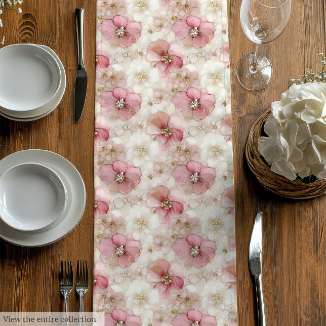 Table Moyen Fleurs roses élégantes et design de chemin de tabl (Elegant pink flowers and gold table wrap design Medium Table Runner)