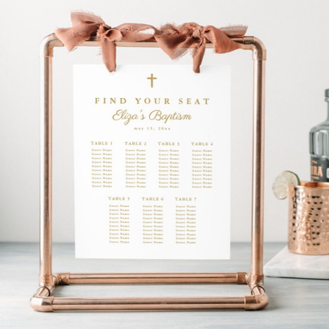 Tableau de placement de baptême à croix dorée élég (Simple gold glitter cross baptism seating chart.)