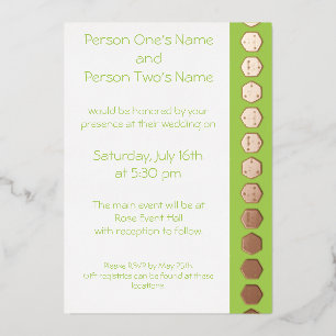 Tabletop Chic dans Peridot Foil Invitation