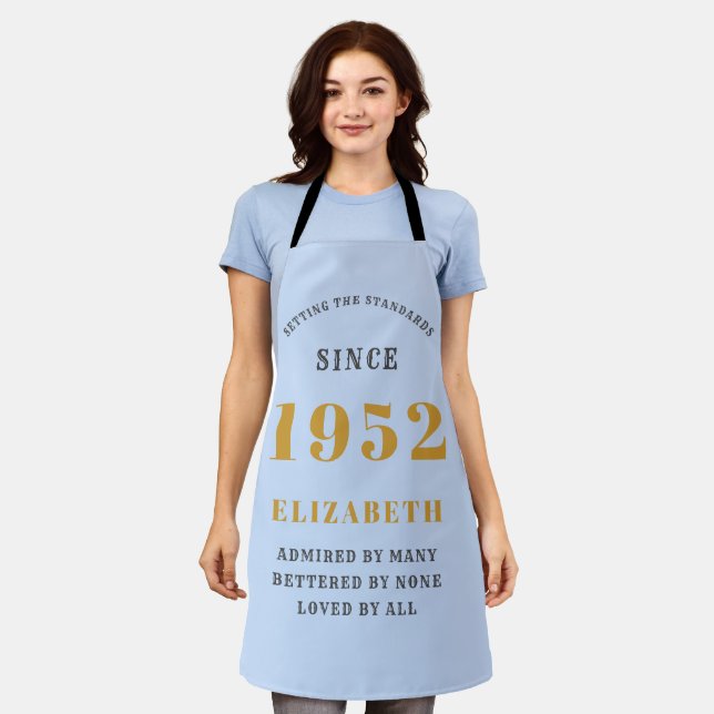 Tablier 70e anniversaire 1952 Elégant Gold Blue Grey (Porté)