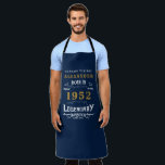 Tablier 70th Birthday 1952 Ajouter Nom Blue Gold Legendary<br><div class="desc">Né en 1952,  70e anniversaire ajoutez votre nom tablier. Modifiez le nom et l'année avec le modèle fourni. Un magnifique design d'anniversaire bleu sur mesure. Plus de cadeaux et de fournitures de fête disponibles avec le design "légendaire" dans le magasin.</div>