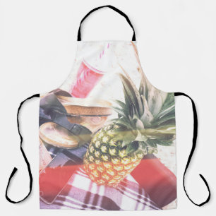 Tablier Ananas à côté du téléphone et du haut-parleur