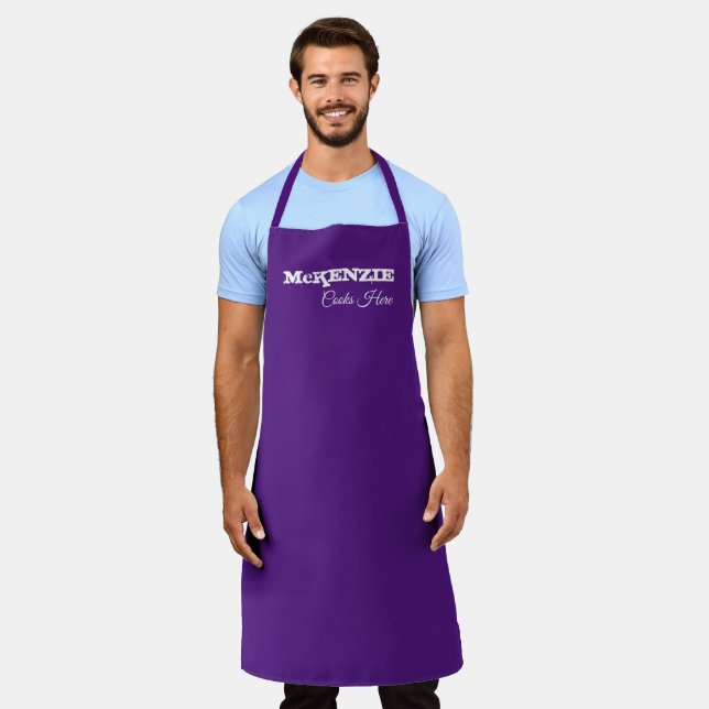 Tablier Apron mauve avec texte (Porté)