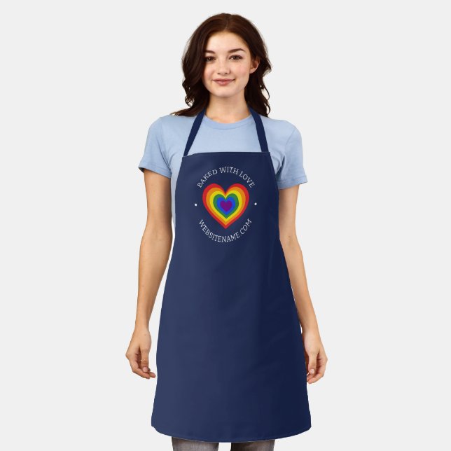 Tablier Baked With Love Rainbow Heart Texte Personnalisé M (Porté)
