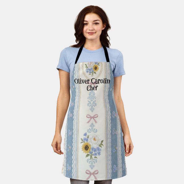 Tablier bleu moderne avec texte personnalisé (Porté)