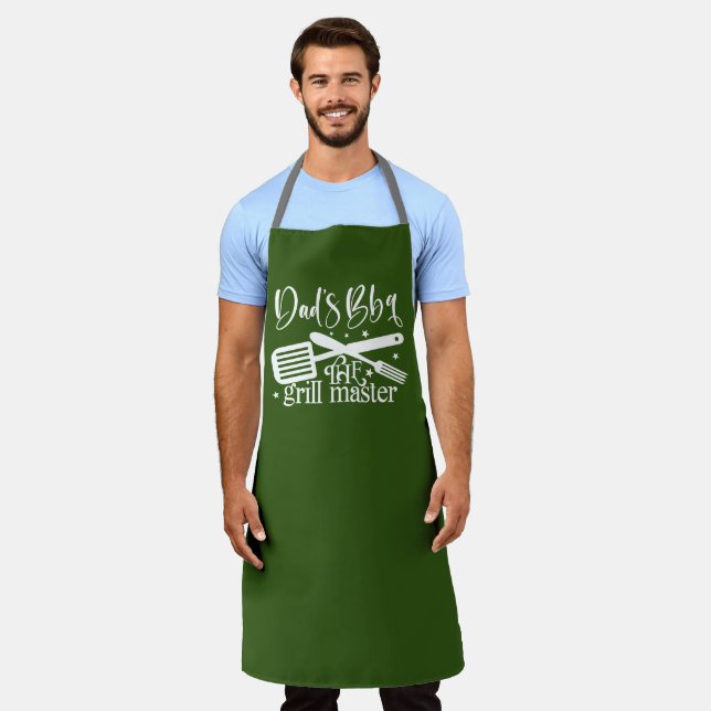 Tablier Cadeau de Fête des pères verte Master de barbecue  (Porté)