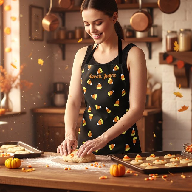 Tablier Candy Corn Nom du Motif Amusant Black Halloween Ap (Perfect for anyone who loves cooking up some sweet treats, especially for candy corn lovers like you)