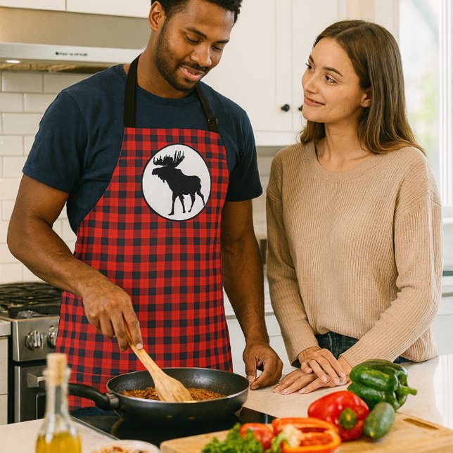 Tablier Carreaux rouges de Buffalo avec orignal noir (Guys that love to cook wear aprons.  This red buffalo check is great gift idea )