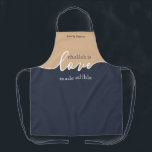 Tablier Challah est l'amour rendu comestible MARINE & TAN<br><div class="desc">Challah est l'amour rendu comestible. NAVY & TAN. Design de script moderne propre.Your Homemade Challah est une oeuvre d'art digne d'un cadre. Signer votre chef-d'oeuvre avec un florissant avec cette classe sous-élégante TOUTES PRINT APRON.. Coordonnées avec notre couverture Challah Dough correspondante que vous pouvez trouver ici : https://www.zazzle.com/collections/coordinated_apron_sets-119984004460509285 A PROPOS...</div>
